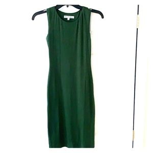 Velvet torch dark green sleeveless dress